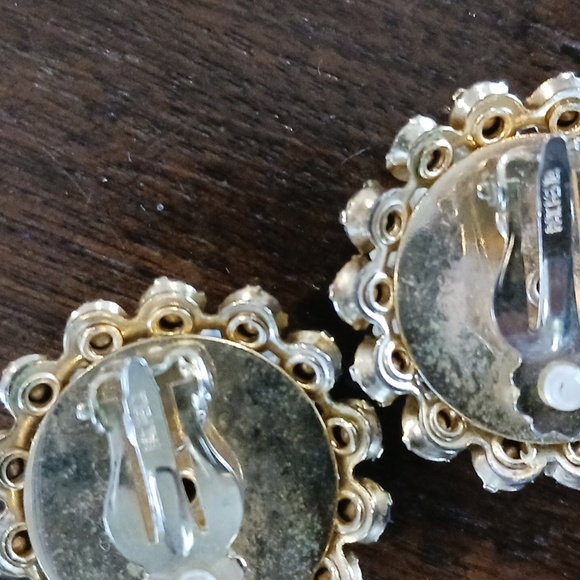 Bracelet and Clip Earring Set Goldtone and Blues - Picture 6 of 14